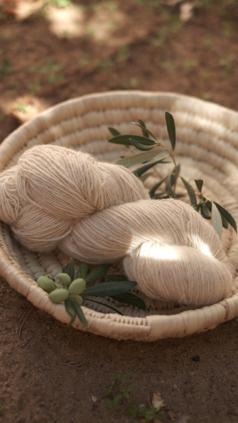Hand-Spun Wool Threads - Undyed Cream